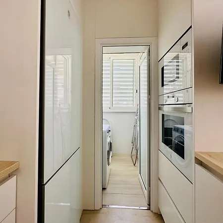Reddis Apartment